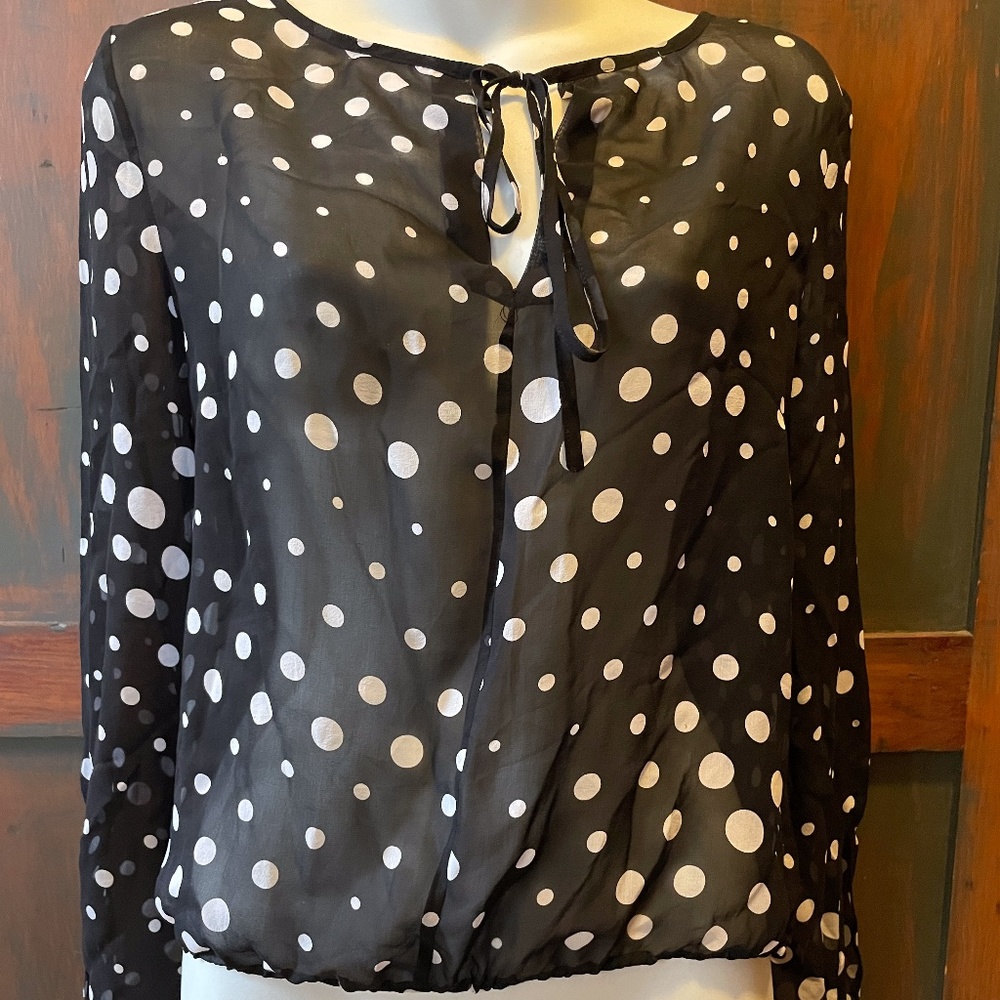 Shear Elegant blouse/top Black & White